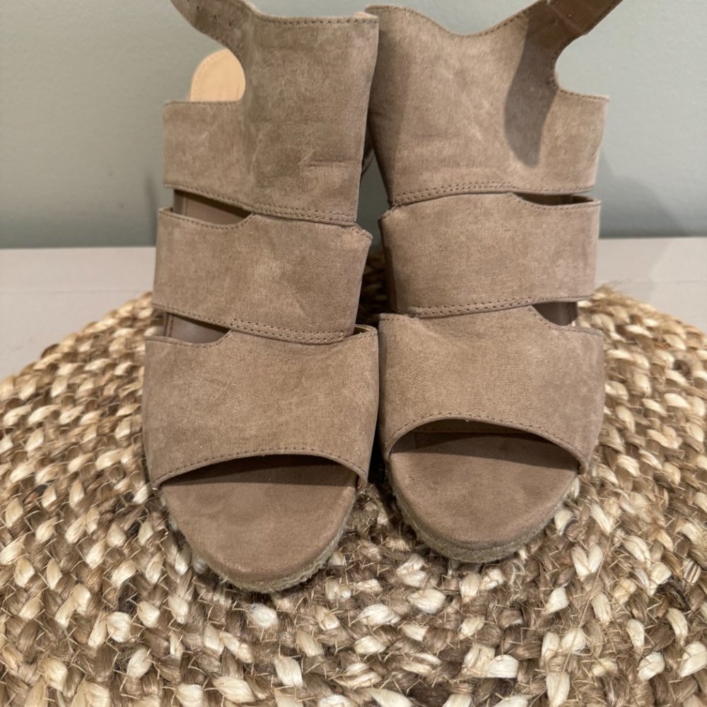Wedges - Picture 5 of 5